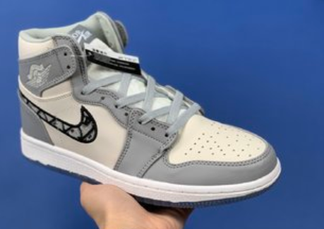 耐克 Dior x Air Jordan 1 High OG “迪奥联名”AJ1中邦休