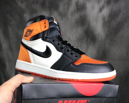 莆田鞋|AJ 1 Satin Backboard 黑橙扣碎丝绸