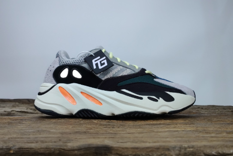 Adidas Yeezy 700 Boost Runner 初代灰