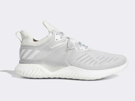 alphabounce beyond 2 m 跑步鞋